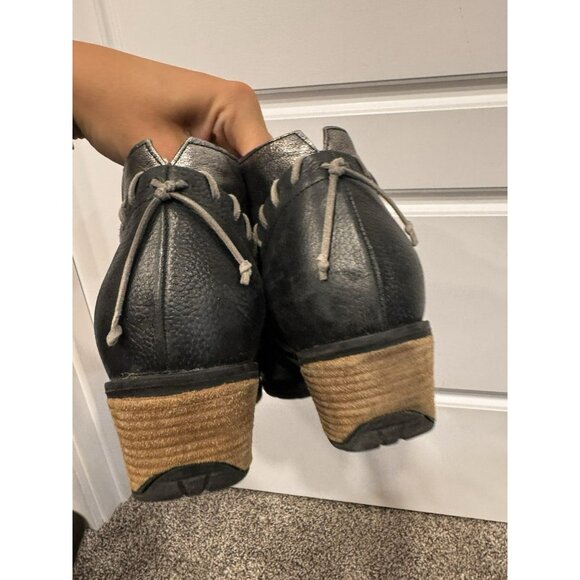 Wanda Panda Black Leather Ankle Heels Size 40 EUC - Picture 5 of 6